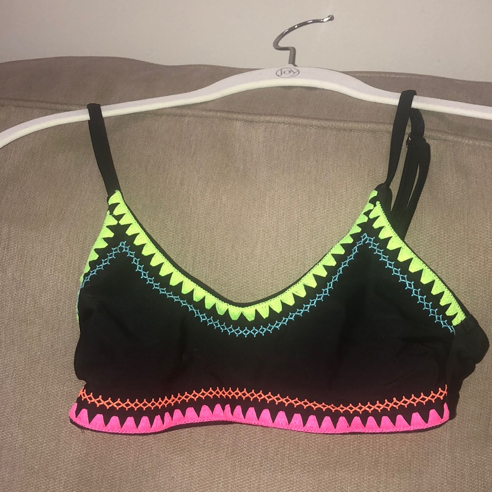 TARGET BIKINI TOP